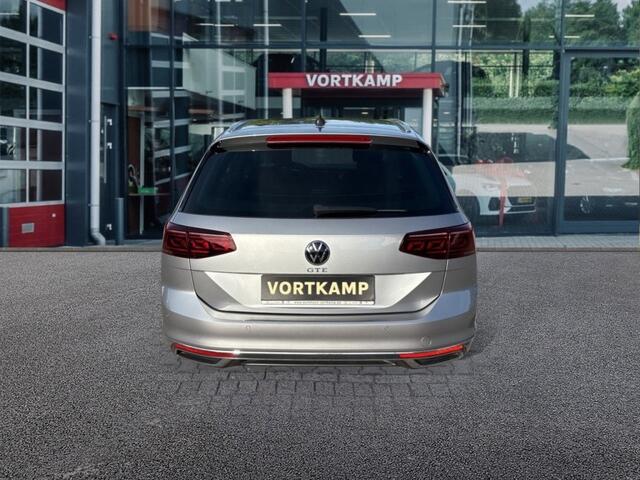 Volkswagen PASSAT 1.4 TSI GTE TREKHAAK/CAMERA/HALF-LEDERELEK-KLEP/ACC/STOELVERW/CARPLAY