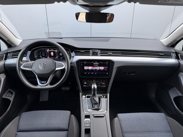 Volkswagen PASSAT Variant 1.4 TSI PHEV GTE Head-up Business Carplay Trekhaak Camera ACC
