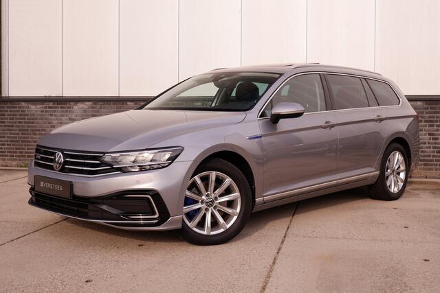 Volkswagen PASSAT Variant 1.4 TSI PHEV GTE Business | Pano | Elek. Trekhaak | Carplay | LED | Camera | Navi | Alcantara