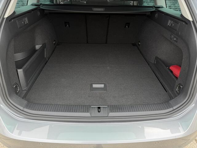 Volkswagen PASSAT Variant 1.4 TSI PHEV GTE Business | Pano | Elek. Trekhaak | Carplay | LED | Camera | Navi | Alcantara