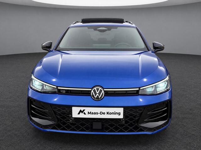 Volkswagen PASSAT Variant 1.5eTSI 200kW/272PK R-Line Black Style · Panoramadak · Leder · Trekhaak · 360°Camera · Harman Kardon Audio · Hemelbekleding velours · Garantie t/m 08-12-2030 of 100000km