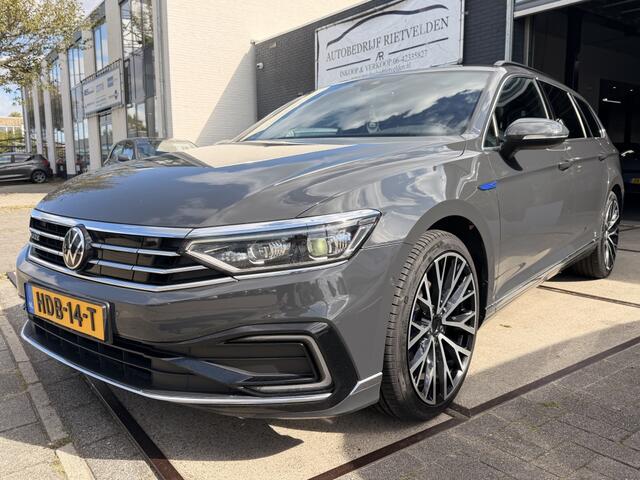Volkswagen PASSAT Variant 1.4 TSI PHEV GTE Bns
