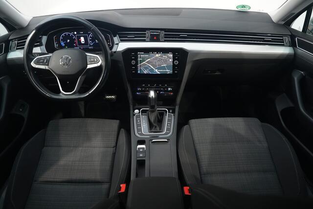 Volkswagen PASSAT Variant 1.5 TSI DSG ? NAVI ? AFNEEMBARE TREKHAAK ? CARPLAY / ANDROID AUTO ? CAMERA ? AUT. AIRCO