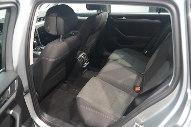 Volkswagen PASSAT Variant 1.5 TSI DSG ? NAVI ? AFNEEMBARE TREKHAAK ? CARPLAY / ANDROID AUTO ? CAMERA ? AUT. AIRCO
