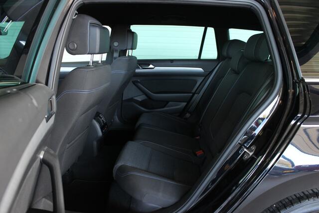 Volkswagen PASSAT Variant 1.4 TSI PHEV GTE Business SOH 90% | Trekhaak | 360° Camera | LED Matrix | Massage | Stoelverw. | Virtual Cockpit | Carplay | 18" LMV | PDC V+A