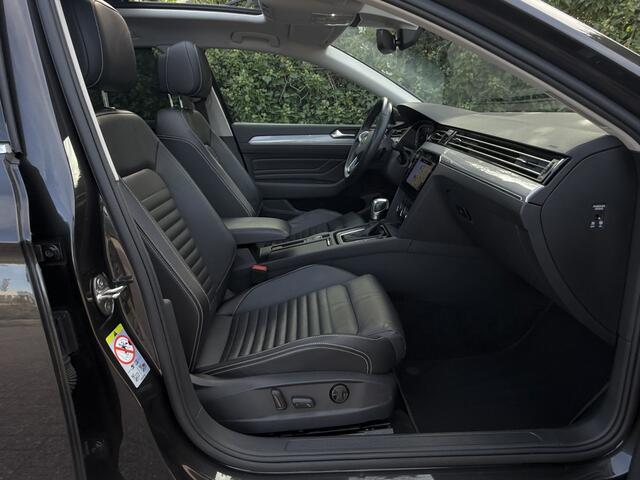 Volkswagen PASSAT Variant 1.4 TSI GTE I Pano I Leder I Camera I VOL!