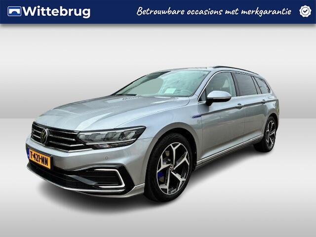 Volkswagen PASSAT Variant 1.4 TSI PHEV GTE Business / Carplay / Navi / 18" lm velgen