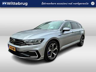 Volkswagen PASSAT Variant 1.4 TSI PHEV GTE Business / Carp
