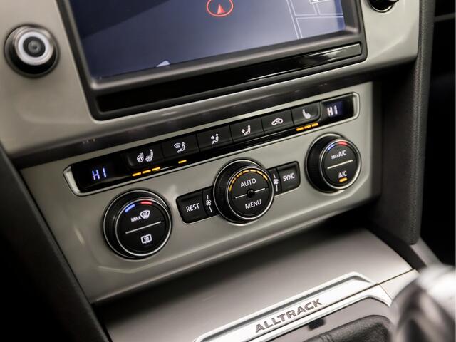 Volkswagen PASSAT ALLTRACK 2.0 TSI Alltrack 4 Motion 221Pk Automaat (APPLE CARPLAY, NAVIGATIE, CLIMATE, STUUR/STOELVERWARMING, SPORTSTOELEN, CAMERA, ADAPTIVE CRUISE, TREKHAAK, NIEUWSTAAT)