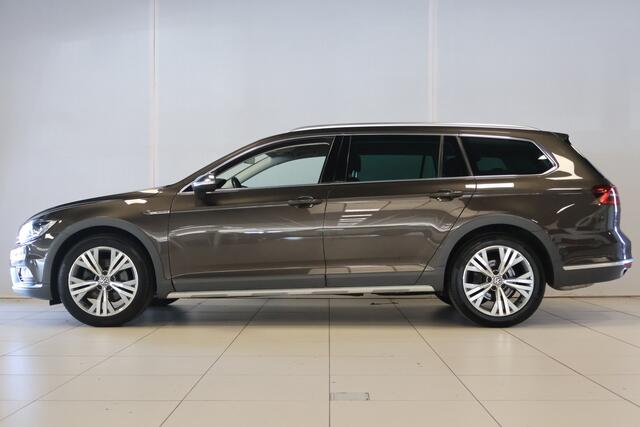 Volkswagen PASSAT ALLTRACK Variant 2.0 TSI 4Motion Highline |
