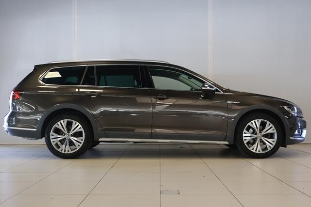 Volkswagen PASSAT ALLTRACK Variant 2.0 TSI 4Motion Highline |