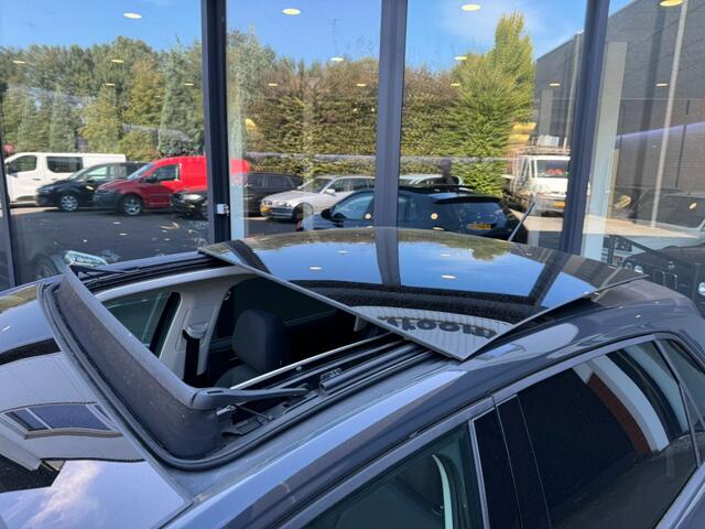 Volkswagen POLO 1.0 TSI Comfortline,Schuifdak,LED,Clima,Adapt Cruise,Navi,PDC V+