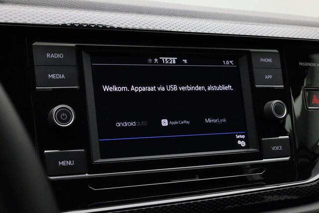 Volkswagen POLO 1.0 TSI 95 pk Life | Parkeersensoren voor/achter | Adaptive Cruise | Digital Cockpit | Apple Carplay / Android Auto