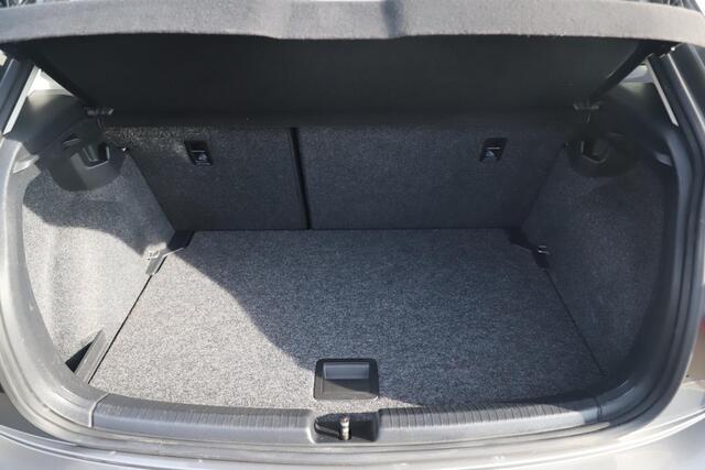 Volkswagen POLO 1.0 TSI R-Line Edition 95PK Automaat 16 inch Adaptive Cruise Navigatie Carplay Android Camera Getint Glas