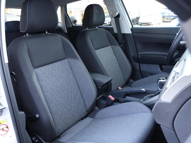 Volkswagen POLO 1.0 TSI Life 95PK DSG | Led | Navigatie | Digitaal dashboard | Stoelverwarming | cruise control
