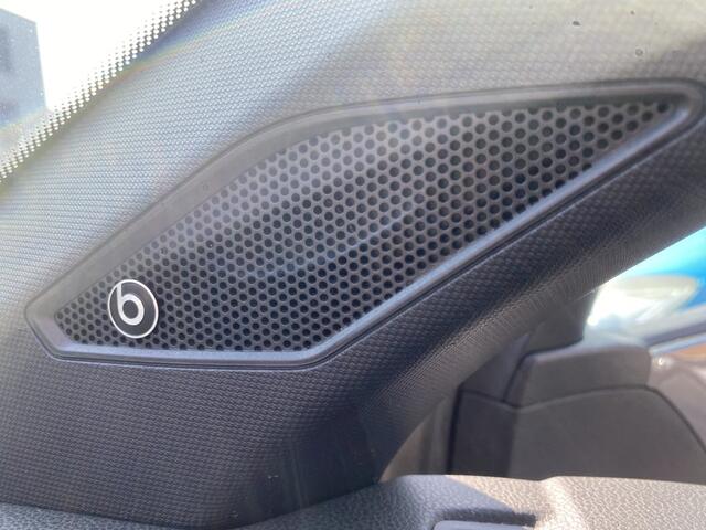 Volkswagen POLO 2.0 TSI GTI 200PK, Automaat, Panoramadak, Digital Dashboard, Beats Audio, 18" Wielen, Navigatie, Parkeersensoren v+a, Stoelverwarming, Telefoonlader, Climate & Cruise Control, Spraakbediening