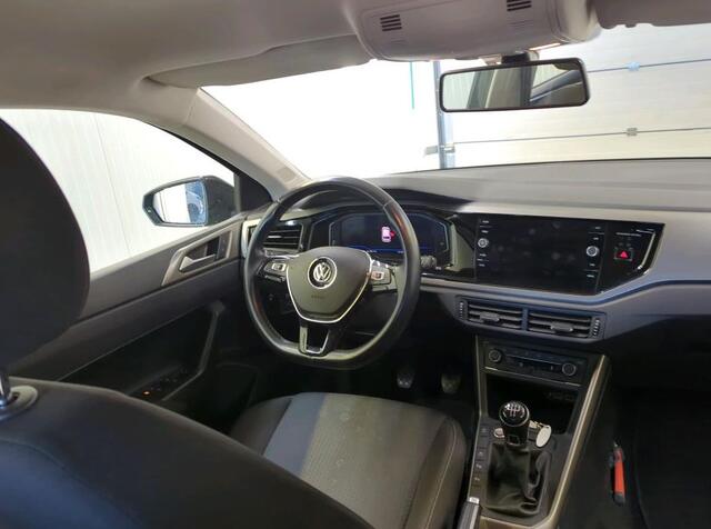 Volkswagen POLO 1.6 TDI 96PK 5Drs. Comfortline Business / Navigatie / Pdc+Camera / Airco-ecc. /