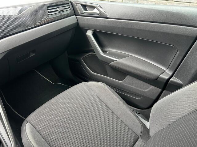 Volkswagen POLO 1.0 TSI Life Edition l IQDrive l 18 Inch l Stoelverwarming l AppleCarplay