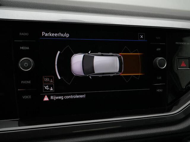 Volkswagen POLO 1.0 TSI 95 pk Style | IQ Light | Leder/alcantara | Navigatie | Stoelverwarming | Parkeersensoren voor/achter | Adaptive Cruise