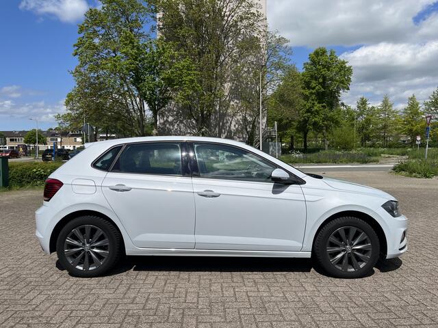 Volkswagen POLO 1.0 TSI Comfortline Lmv Pdc Navi Cruise Applecarplay Airco Trekhaak Nap