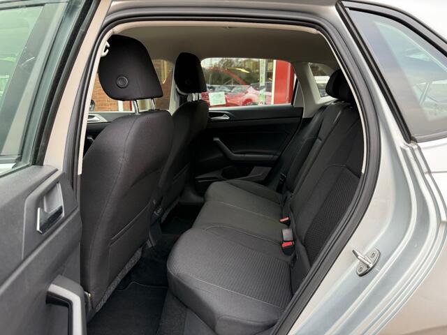 Volkswagen POLO 1.0 TSI COMFORTLINE 5-DRS NAVIGATIE/CRUISE/RADIO/ENZ.