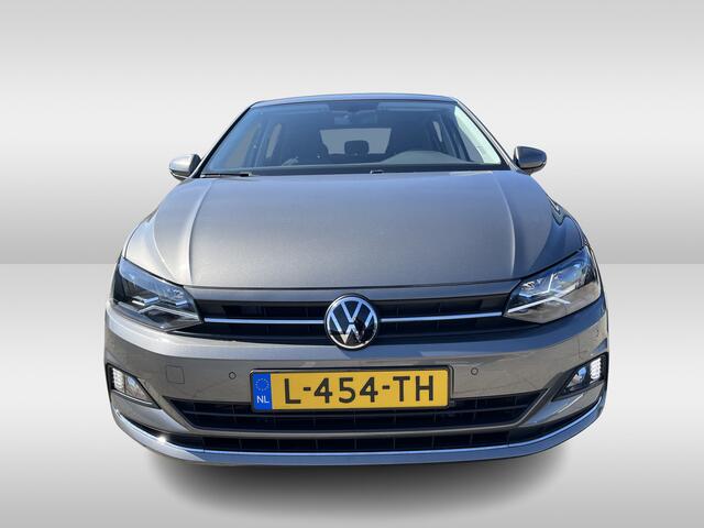 Volkswagen POLO 1.0 TSI Highline Executive Navigatie / Parkeersensoren / Clima / Cruise control / App-connect / LM velgen