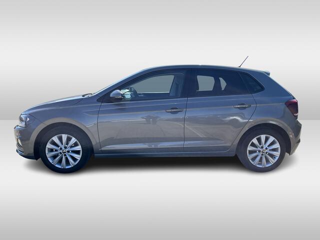 Volkswagen POLO 1.0 TSI Highline Executive Navigatie / Parkeersensoren / Clima / Cruise control / App-connect / LM velgen