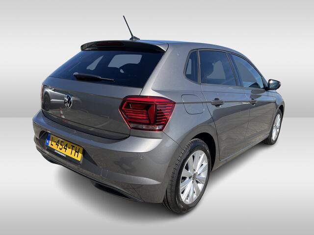 Volkswagen POLO 1.0 TSI Highline Executive Navigatie / Parkeersensoren / Clima / Cruise control / App-connect / LM velgen
