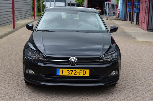 Volkswagen POLO 1.0 TSI Comfortline O.a: PDC, Carplay, Airco, ACC, Navi, DAB, Rijklaar, Etc. All-in prijs!