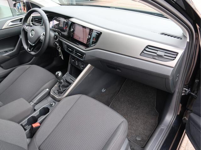 Volkswagen POLO 1.0 TSI Comfortline Executive | park-sensoren | navigatie | carplay
