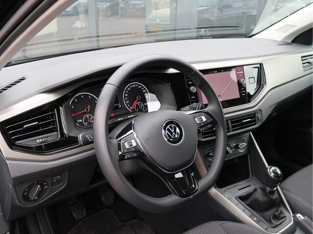 Volkswagen POLO 1.0 TSI Comfortline Executive | park-sensoren | navigatie | carplay