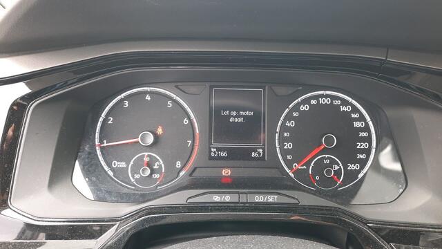 Volkswagen POLO 1.0 TSI Comfortline Executive | Navi | Privacy Glass | Parkeersensoren