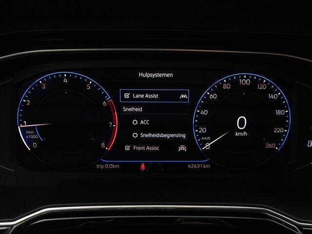 Volkswagen POLO 1.0 TSI 95 pk R-Line Business | IQ Light | Navigatie | Stoelverwarming | Adaptive Cruise | Parkeersensoren voor/achter