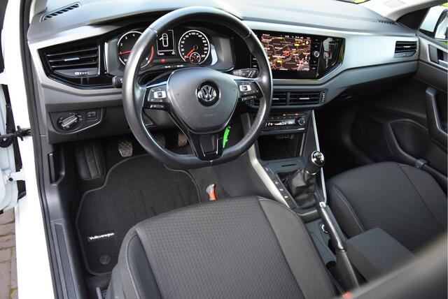 Volkswagen POLO 1.0 TSI 96 PK Nieuwstaat! PDC ECC Navi NAP 1e eigenaar Comfortline Business