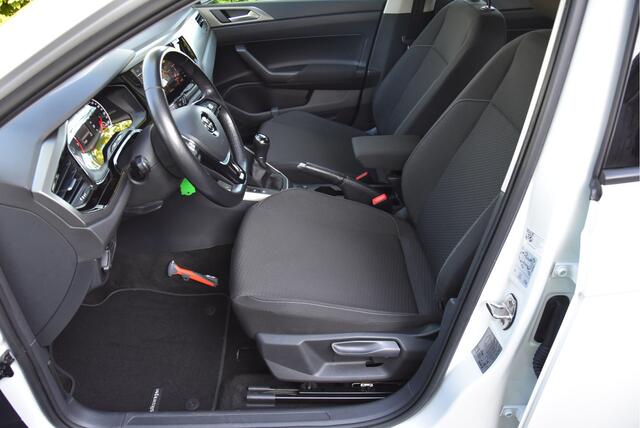 Volkswagen POLO 1.0 TSI 96 PK Nieuwstaat! PDC ECC Navi NAP 1e eigenaar Comfortline Business