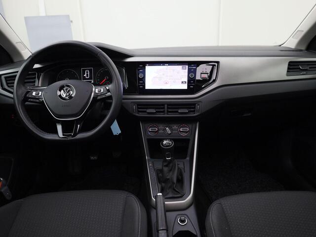 Volkswagen POLO 1.0TSI/95PK Comfortline R Line ext. · Navigatie · Panoramadak · Led