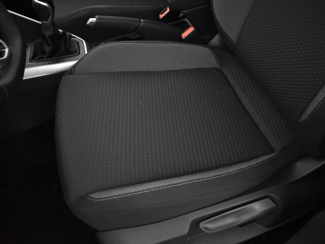 Volkswagen POLO Life Edition 1.0 TSI 95 pk 5 versn. Hand · Airconditioning automatisch, 2-zone (climatronic) · Velgen 'essex', 15 inch lichtmetaal · Private lease ,- ¤ 379 per maand · MEGA Sale