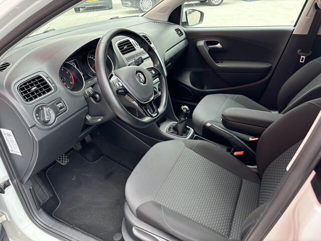 Volkswagen POLO 1.0 TSI 95PK BlueMotion Edition UNIEKE STAND / NAVI / CARPLAY / AIRCO / BLUETOOTH / CRUISE / NL-AUTO
