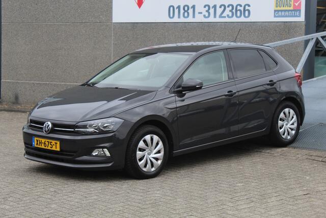 Volkswagen POLO 1.0 MPI 1e Eigenaar!!/Navigatie/Cruise control/Airco/Apple carplay/Achteruitrijcamera/Bluetooth/Multifunctioneel stuurwiel/Spraakbediening/Elektrische ramen/Elektrisch verstelbare spiegels.