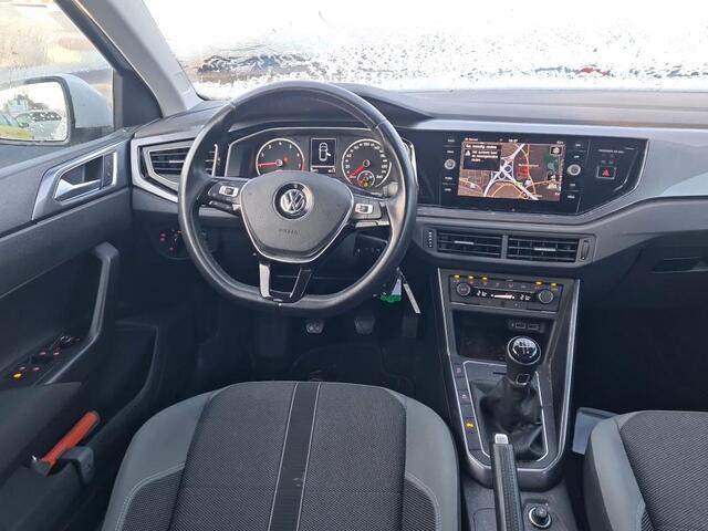 Volkswagen POLO 1.0 TSI Highline / CAMERA/ PARK. SENSOREN/ NAVI/ CLIMA/ 16" LMV
