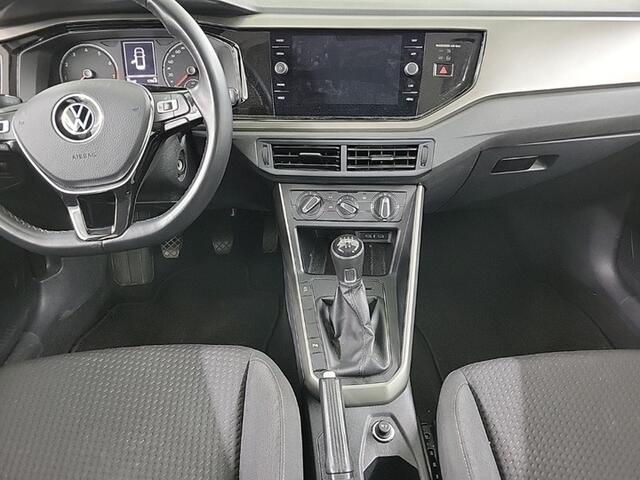Volkswagen POLO 1.0 TSI Comfortline (96 PK) 1e-Eig. & Keurig-Onderh. BOVAG-Garantie. NL-Auto. Navigatie/Apple-Carplay/Android-Auto, Adaptive-Cruisecontrol, Parkeersensoren-V+A, DAB, Airco, Privacy-Glas Alarm-Systeem