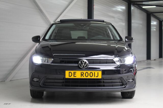 Volkswagen POLO 1.0 TSI Life Move Panoramadak | Navigatiesysteem | DAB+ | 15"Velgen Zurich |