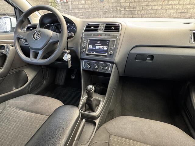 Volkswagen POLO 1.4 TDI Comfortline Connected Series | APK 27-01-2026 ! | GEEN GARANTIE! | Airco | Navi | Cruise | LM Velgen | ( Vestiging - Vianen )