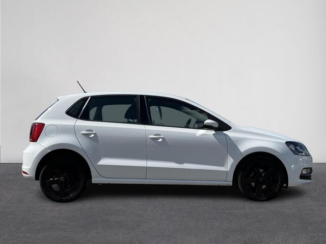 Volkswagen POLO 1.4 TDI Comfortline Connected Series | APK 27-01-2026 ! | GEEN GARANTIE! | Airco | Navi | Cruise | LM Velgen | ( Vestiging - Vianen )