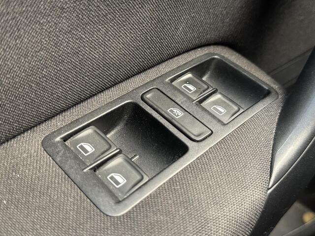 Volkswagen POLO 1.4 TDI Comfortline Connected Series | APK 27-01-2026 ! | GEEN GARANTIE! | Airco | Navi | Cruise | LM Velgen | ( Vestiging - Vianen )