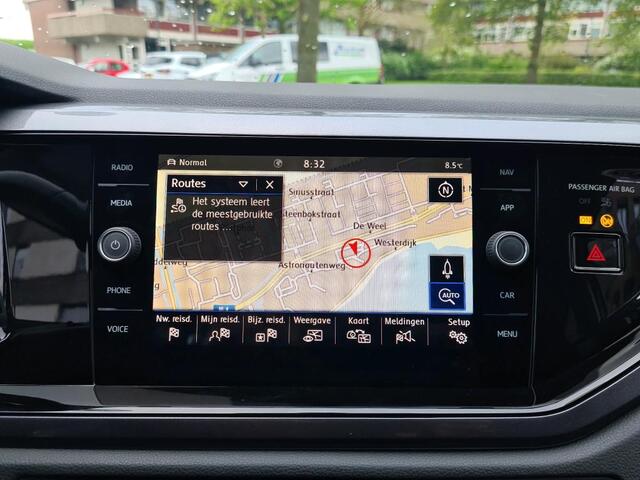 Volkswagen POLO 1.0 TSI Highline Business R / Digitaal dashboard / Navigatie / LED / Parkeersensoren V+A /
