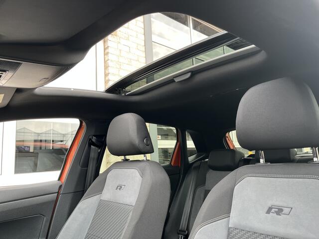 Volkswagen POLO 1.0 TSI R-Line / AUTOMAAT/ 2X R-LINE/ PANO/ APP-CONNECT/ NAVI/ MATRIX/ BLUETOOTH/ PARK. SENSOREN/ DAB/ CLIMA/ 16" LMV/ DIGITAL DASH/ ADAPT. CRUISE