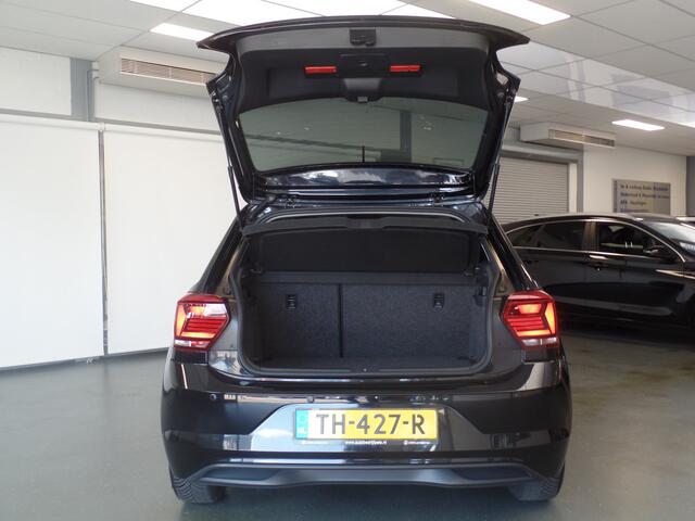 Volkswagen POLO 1.0 TSI Comfortline Business, Airco, Elek ramen V/A, Cruise controle, Navigatie, Sportstoelen, Pdc, Lm velgen 16'', Nederlandse auto, 70.000km!! Bovag afleverpakket 695,-