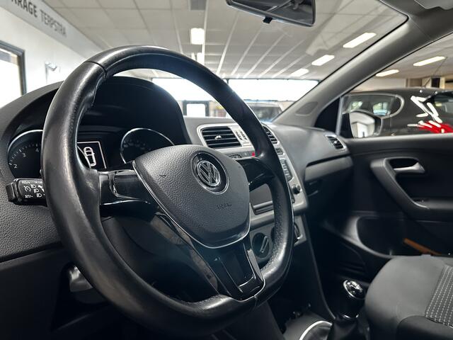 Volkswagen POLO 1.0 TSI BlueMotion/ 5-Drs/ Apple + Android/ Navi/ Airco/ Cruise/ Elek. pakket/ Isofix/ Bluetooth/ Armsteun/ LEDER. Stuur/ 15'' LMV Mistl./ Dagrijverl.