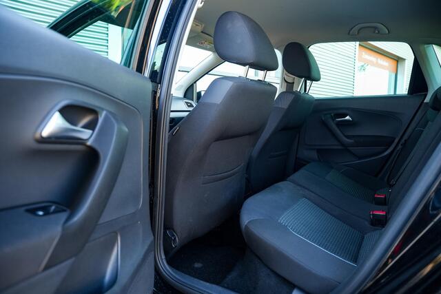 Volkswagen POLO 1.0 BlueMotion Connected Series Apple Carplay Navi Mistlampen 15"L.M. Parkeersensoren
